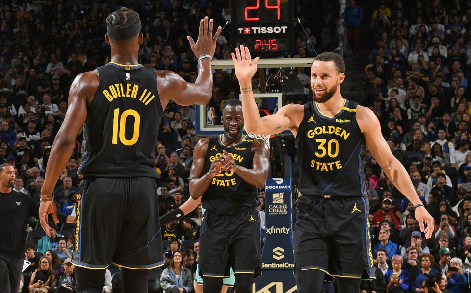 球星连续三场30+，状态爆棚（球星三战连砍30+，火力全开）