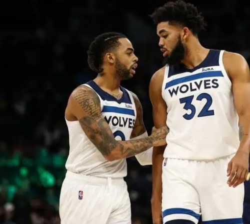 场均14.1分3.4板！戴格诺特：阿杰伊·米切尔关键时刻的成长明显（场均14.1分3.4板，戴格诺特称阿杰伊·米切尔关键时刻进步显著）