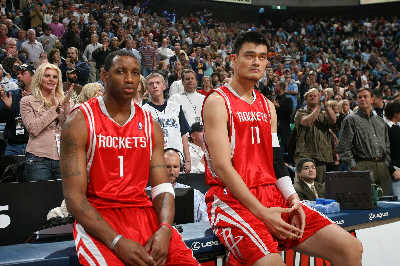 西甲-莱万哑火冈萨雷斯制胜 巴萨0-1莱加内斯（西甲：莱万无功 冈萨雷斯一锤定音，巴萨0-1不敌莱加内斯）