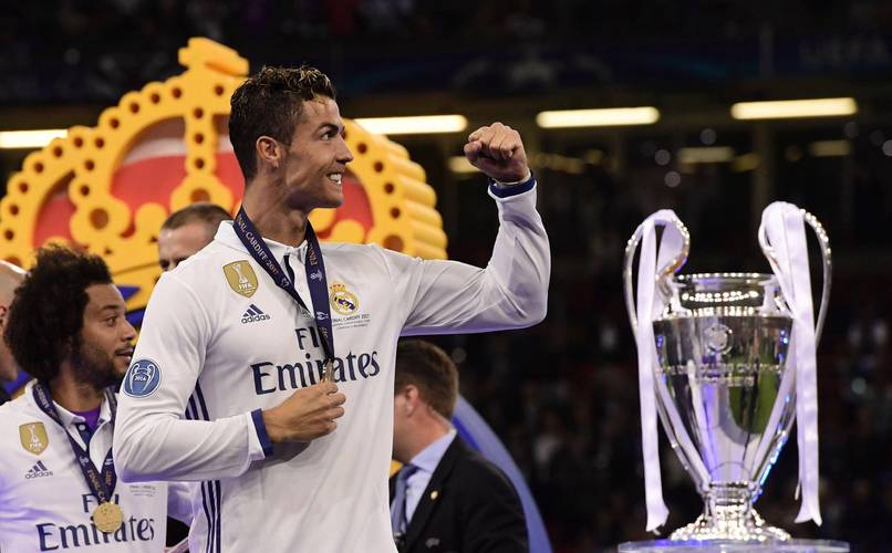 庆祝苏超夺冠，泰州市委书记与泰州队球员合唱《歌唱祖国》（苏超问鼎，泰州市委书记携泰州队合唱《歌唱祖国）