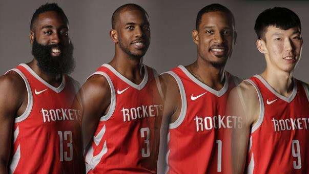 詹姆斯本场正负值-33，圣诞大战历史第二低仅次于邓肯-34（詹姆斯此战正负值-33，圣诞赛史第二低，仅逊邓肯-34）