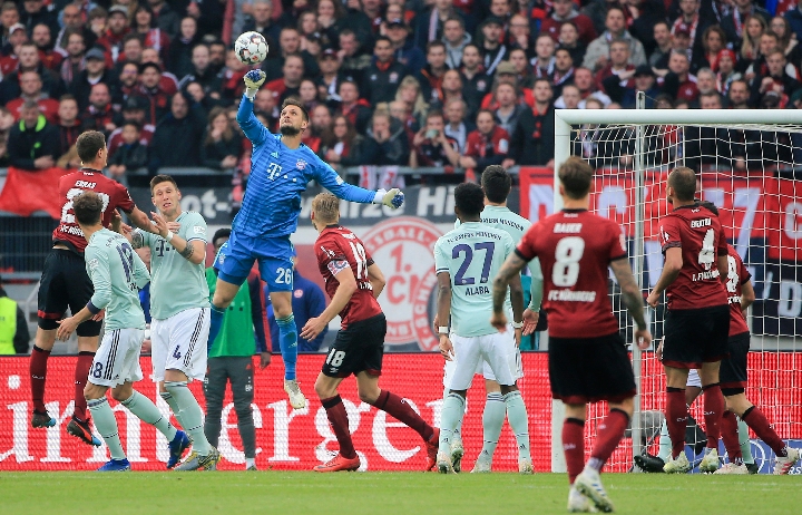 世体：水晶宫愿放乌切回归赫塔费，但西甲规则不允许二次注册（世体：水晶宫同意乌切回归赫塔费，但西甲规定禁止赛季内二次注册）