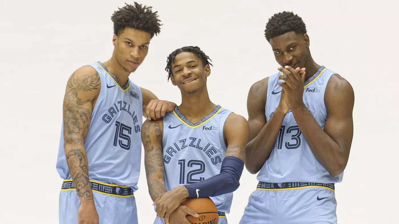 体坛记忆｜保罗最讨厌被人摸头，无论那个人是队友还是对手，但科比除外（体坛往事：保罗极厌被摸头，不分队友与对手，唯独对科比例外）