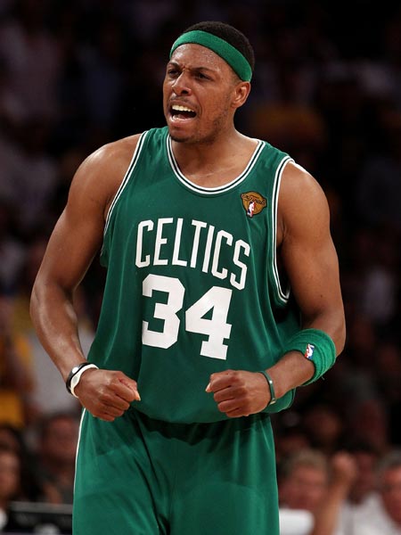 官方：沙特裁判组执法成都客战神户胜利船，胡维什担任主裁判（官宣：沙特裁判组吹罚成都客战神户胜利船，胡维什主哨）