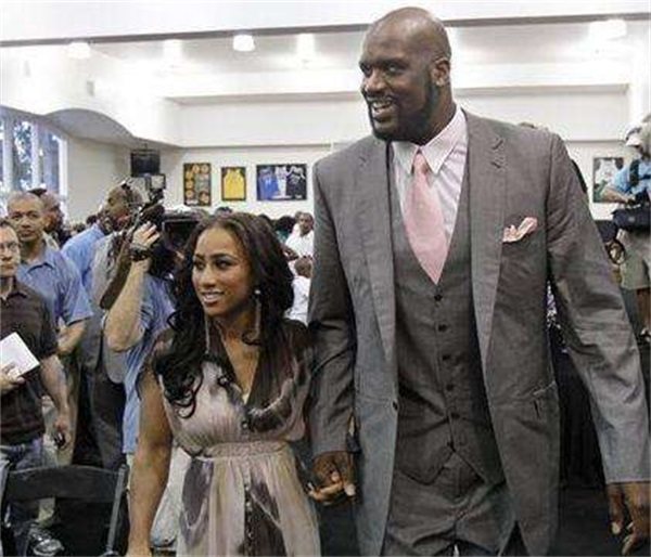 露就秒到没人要！名记辟谣罗德里戈加盟英超豪门，皇马砸手里了？（权威记者辟谣罗德里戈加盟英超豪门，皇马会陷入被动吗？）