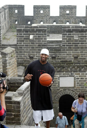 津媒谈国足选帅：本土“少壮派”教练的优势不容忽视（津媒：国足选帅不应忽视本土少壮派教练的优势）