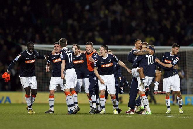 中国足球小将2016队历史性晋级曼努埃尔杯四强（中国足球小将2016队创造历史，挺进曼努埃尔杯四强）